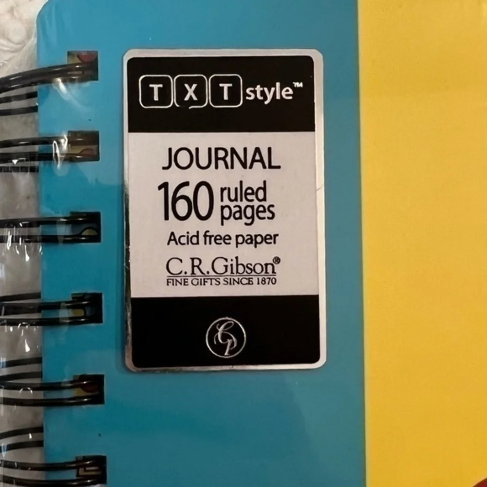 ☀️2/$14☀️C.R.Gibson “TXT Style” Ruled Page Journal